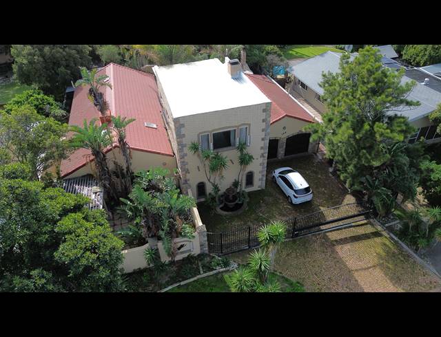 1,004M² VACANT LAND FOR SALE IN TABLE VIEW